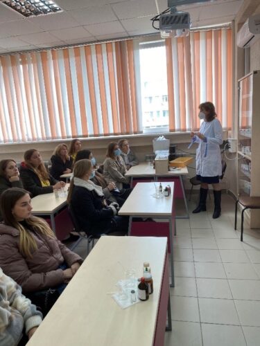 12 жовтня 2021 р. було проведено лабораторне заняття для учнів Фахового коледжу Житомирського медичного інституту.